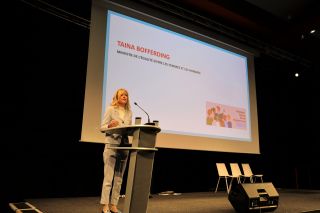 Taina Bofferding : « Personne n’est censée accepter des propos sexistes » - La ministre de l’Egalité lance le théâtre de prévention contre le sexisme avec 300 élèves du Geesseknäppchen   